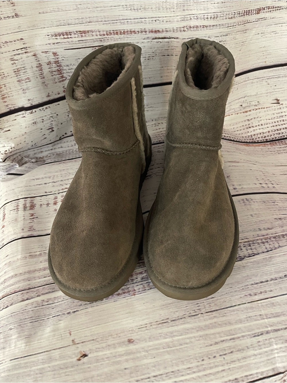 UGG Classic Mini Side Logo Boots